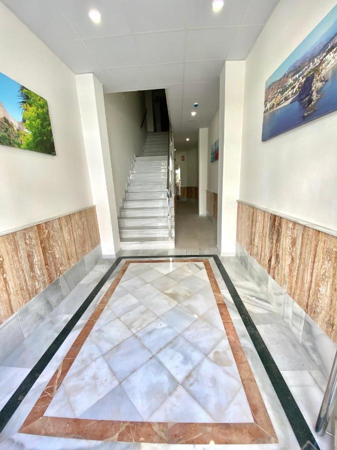 Apartamentos Turisticos Victoria Альмуньекар Экстерьер фото