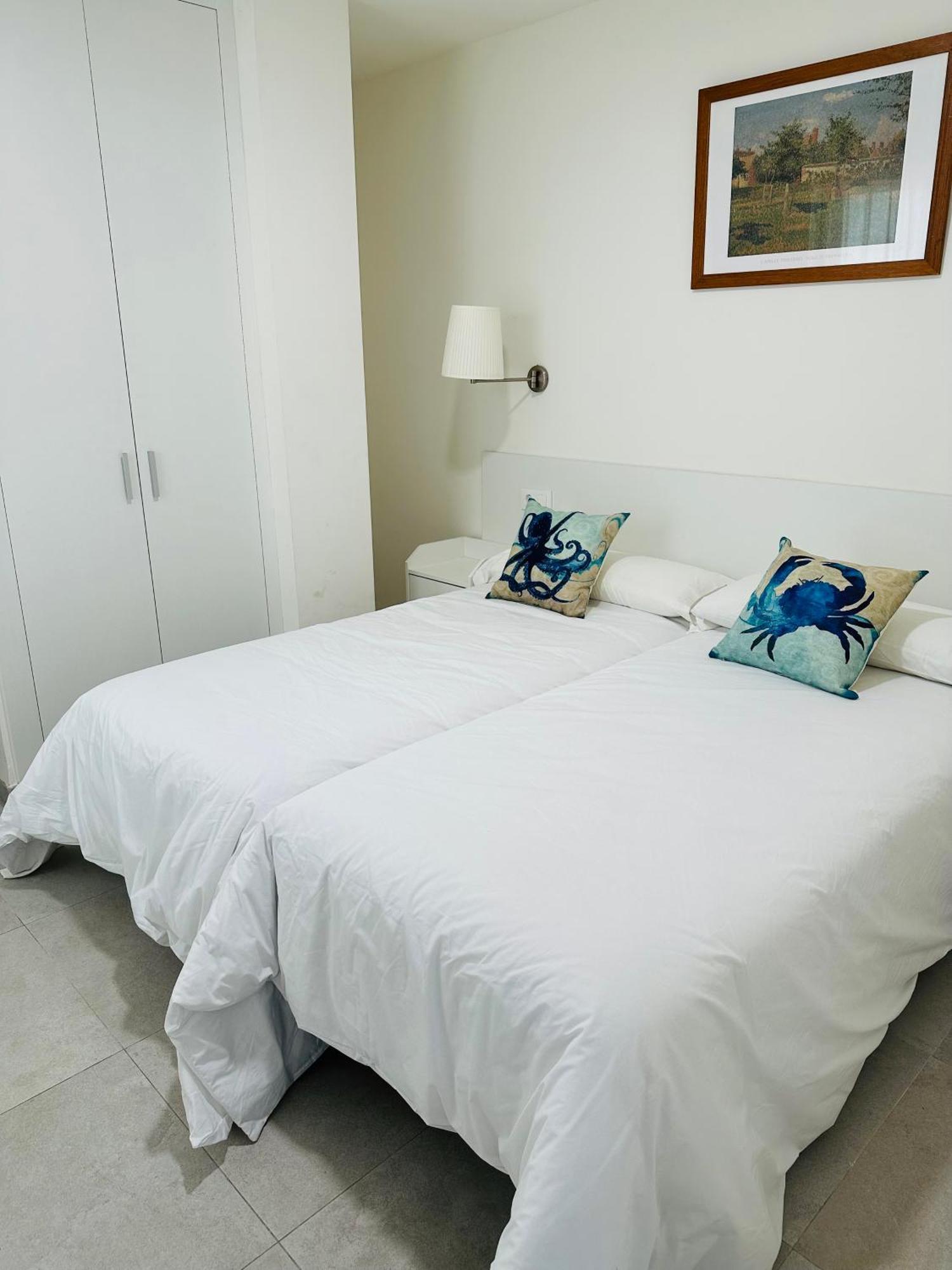 Apartamentos Turisticos Victoria Альмуньекар Экстерьер фото